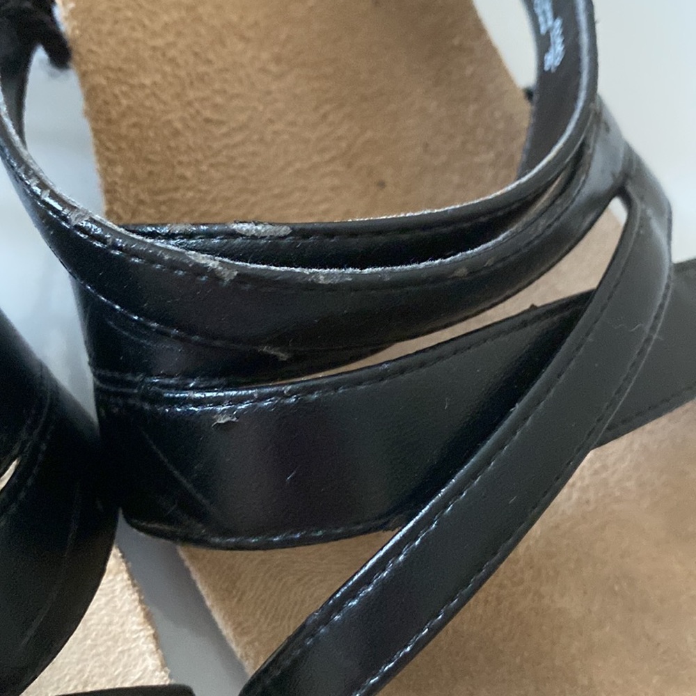Sandals with heel - Picture 3 of 5